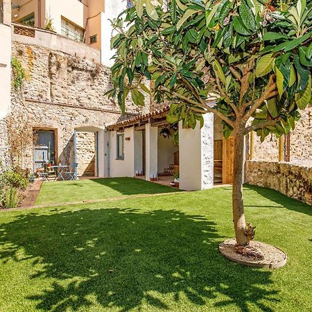 El Molino De Besalu Casa Con Jardin Villa Bagian luar foto